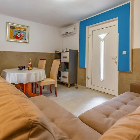 1 Bedroom Gorgeous In Banjole